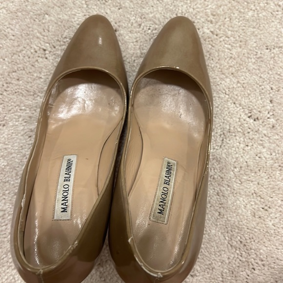 AUTHENTIC! Manolo Blanhnik Deep Nude Pumps, 3.5 inch heel, Size 36.5 - Picture 6 of 7